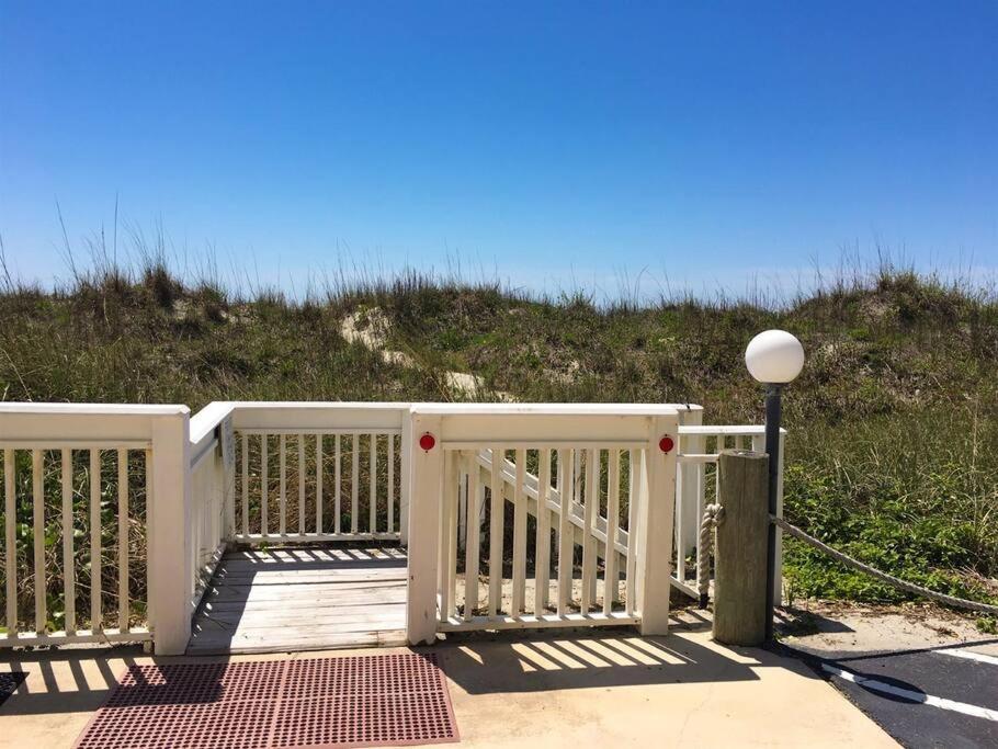 *2Br Oceanfront Retreat*King Ensuite*Pool*Nmb Cherry Grove*Pc4 Миртл-Бич Экстерьер фото